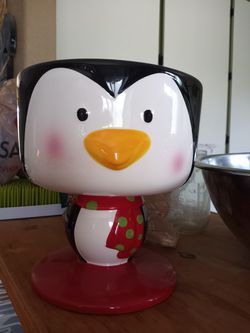 Penguin christmas bowl