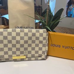 Smaller LV BAGS 