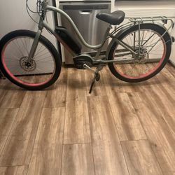 Electra Townie Go 5 Speed Cruiser E-Bike!!Read Description Please 👀👀👀