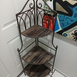 Plant Stand 
