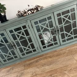 Accent Furniture 