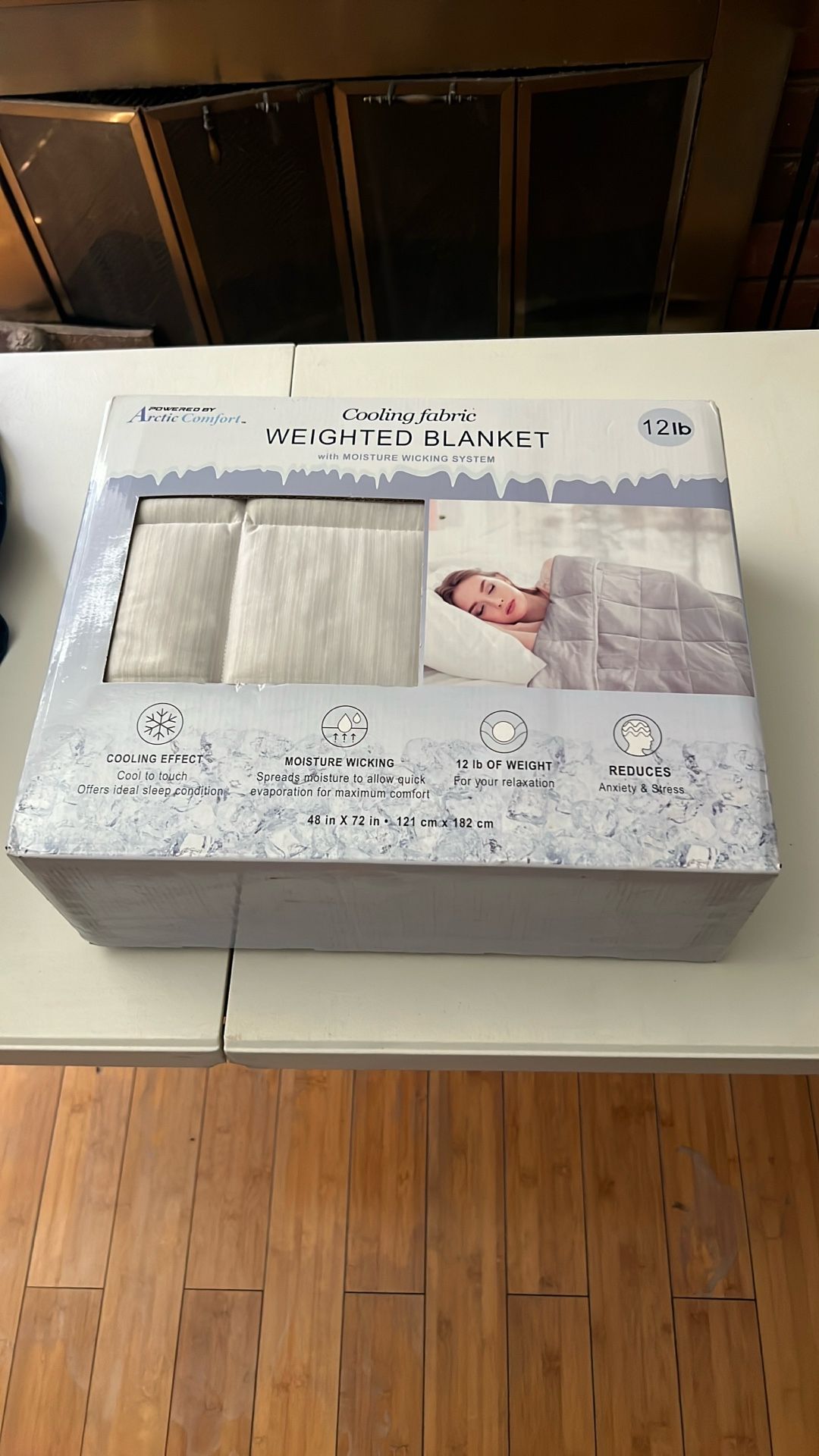 New Arctic Comfort ,cooling Fabric Weigh Blanket 12Ib $70.00