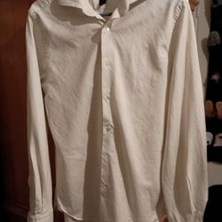 🖤 Men’s Express Design Studio Button-Up – Small 🖤🔥
Classic | Clean | Versatile Style 🔥