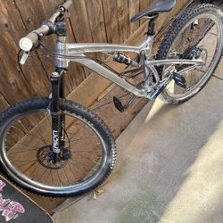 Diamond Back Mountain Bike 