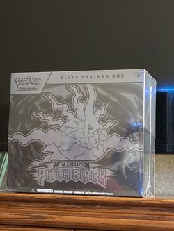 Pokémon Mega Evolution Pitch Black Elite Trainer Box