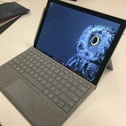 Microsoft Surface Pro 5 with Keyboard