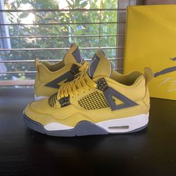 Jordan 4 Lightning