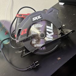 SKIL 15-Amp 7-1/4-in Corded Circular Saw