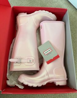 Kids pink hunter rain boots size 5