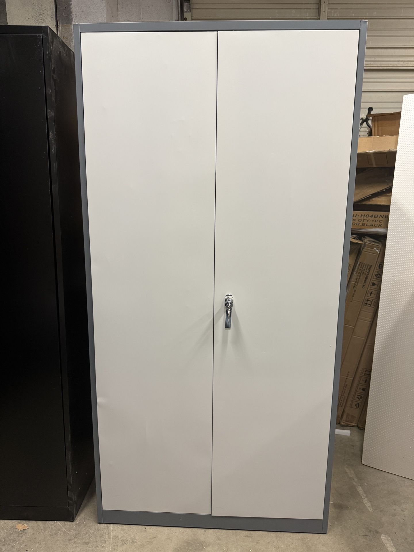 Brand new Metal Garage Storage Cabinet with 2 Doors and 5 Adjustable Shelves - 71" Steel Lockable File Cabinet,Locking Tool Cabinets for Office,Home,G