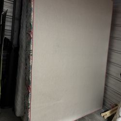Free Box spring 