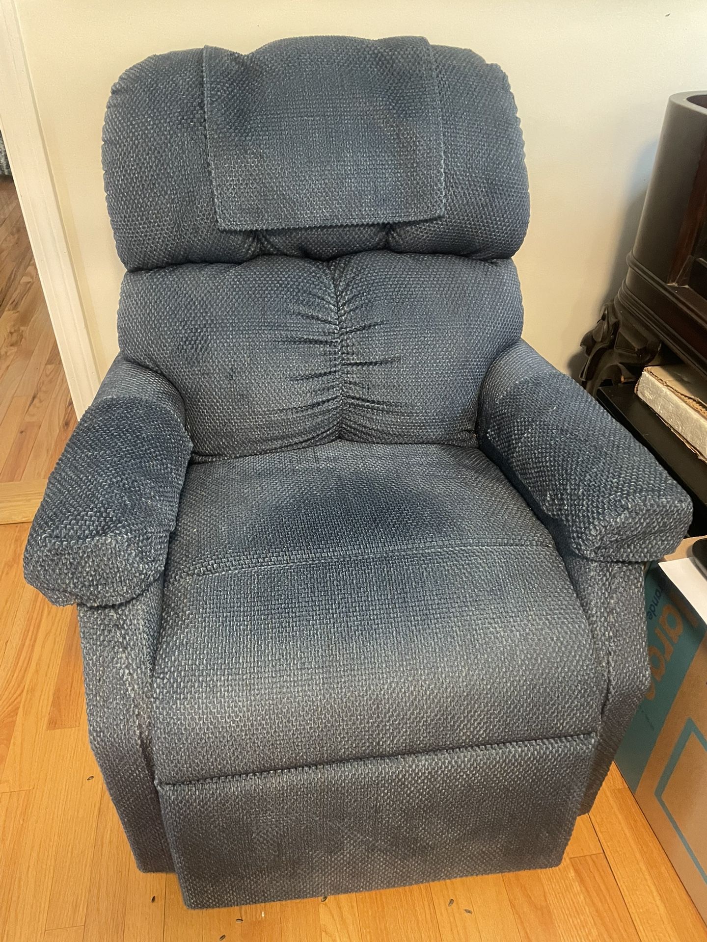 Super Comfy Blue Recliner/Lift Soft Fabric. Almost Brand New, Minimally Used. 