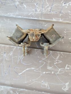 Lexus SC400 Transmission Mount