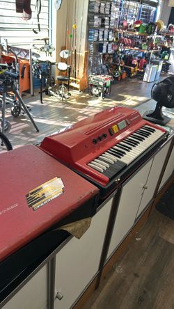 1003 ELKA PANTHER 100 Vintage Red Electric Organ Keyboard In Carry Case 595128