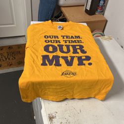 Los Angeles Lakers Tee Shirt Small 