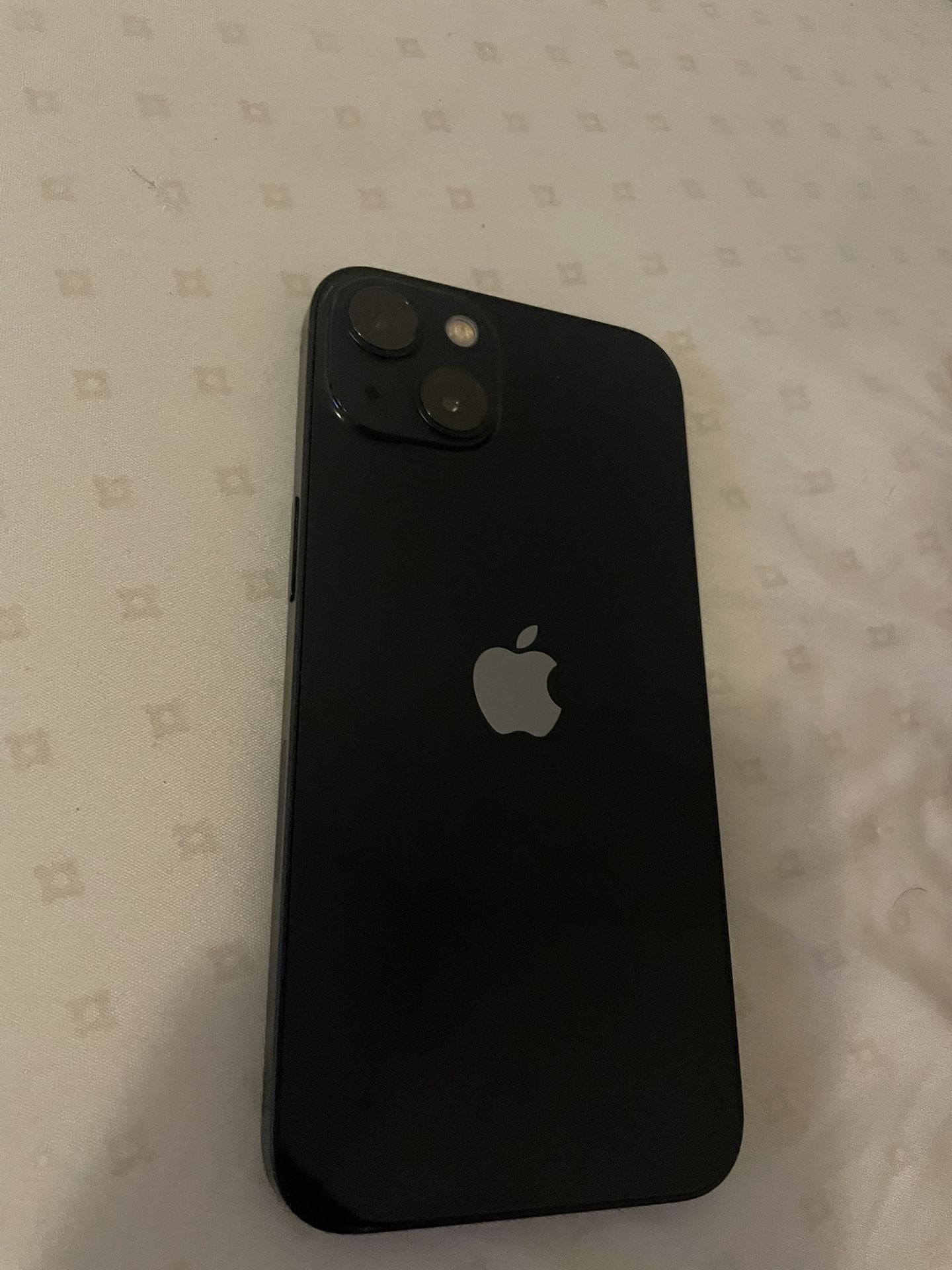 iPhone 13, 128GB, midnight color