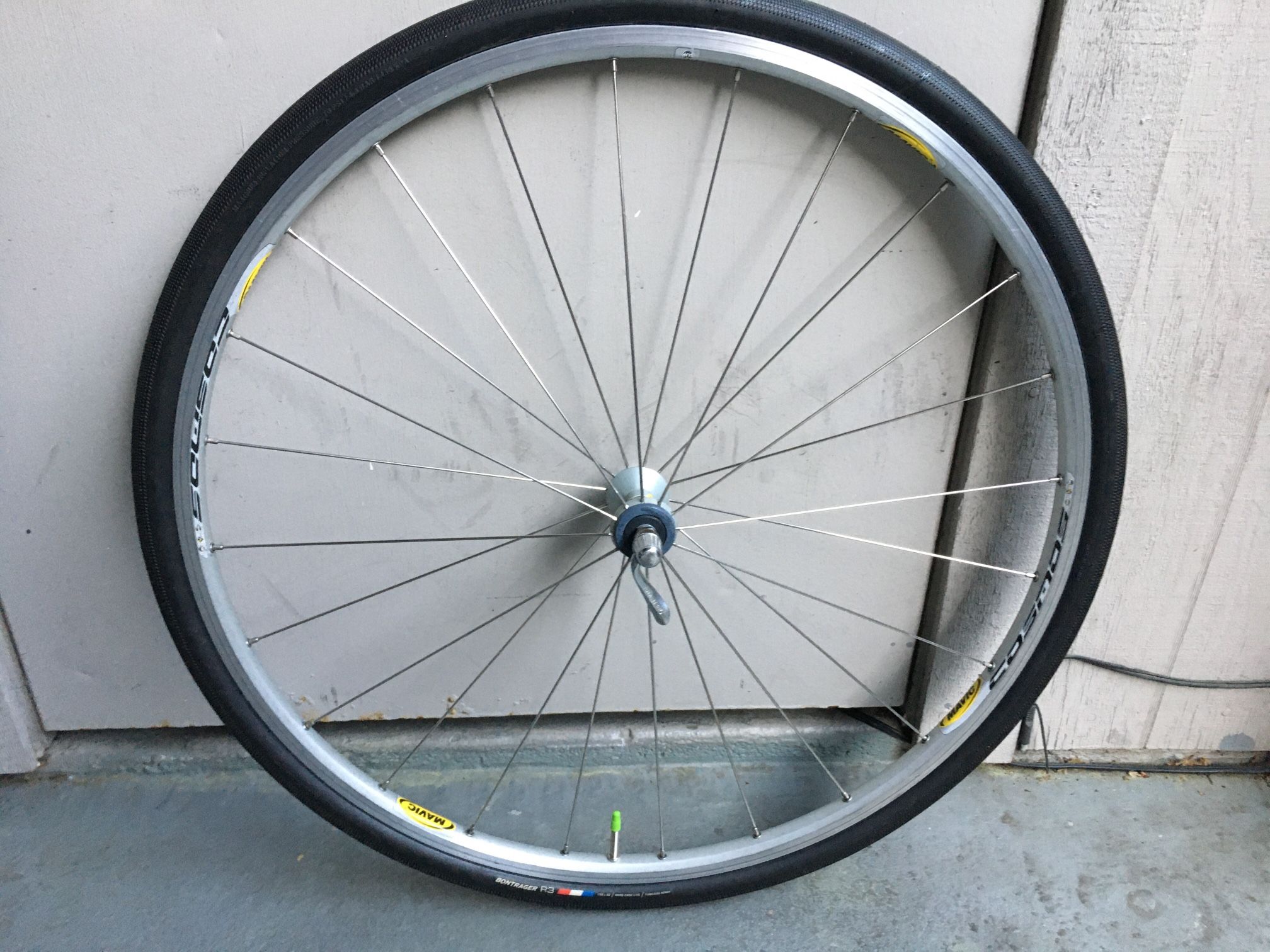Mavic Cosmos 700c Road Bike Front Wheel.