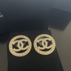 Chanel Pearl CC Logo Earrings