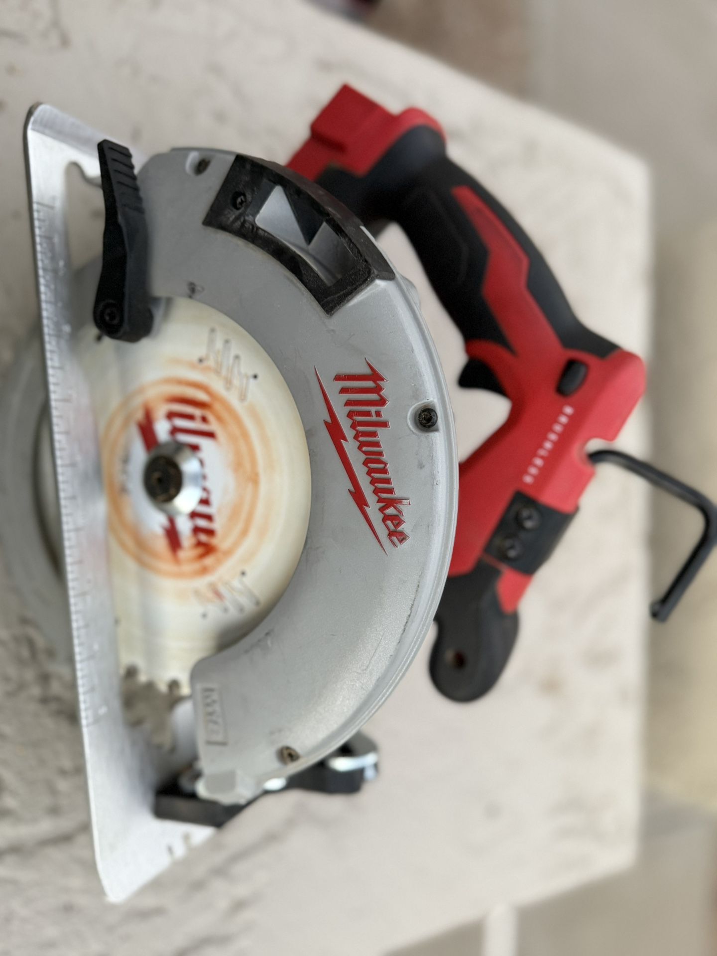 Milwaukee 7 1/4” 18v Circular Saw