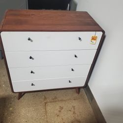 Mid Century Modern Style 4 Drawer Dresser (New In A Box)
