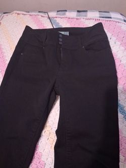 Brand new Blackest jeans 3 button size 11 skinny