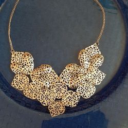 Delicate Silver tone Leaf Necklace.