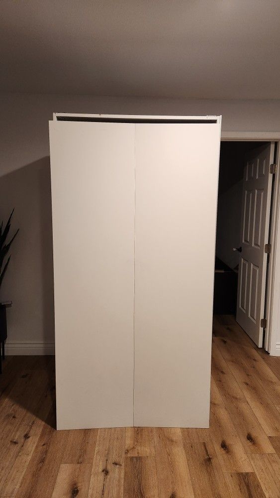 Ikea Closet Wardrobe Sliding Doors - PAX / HASVIK Wardrobe