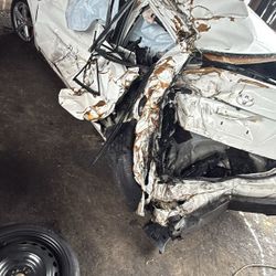 Toyota Corolla 2017 
Only Parts 