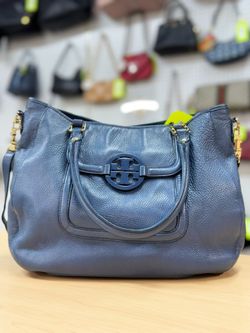TORY BURCH AMANDA NAVY BLUE HANDBAG USED
