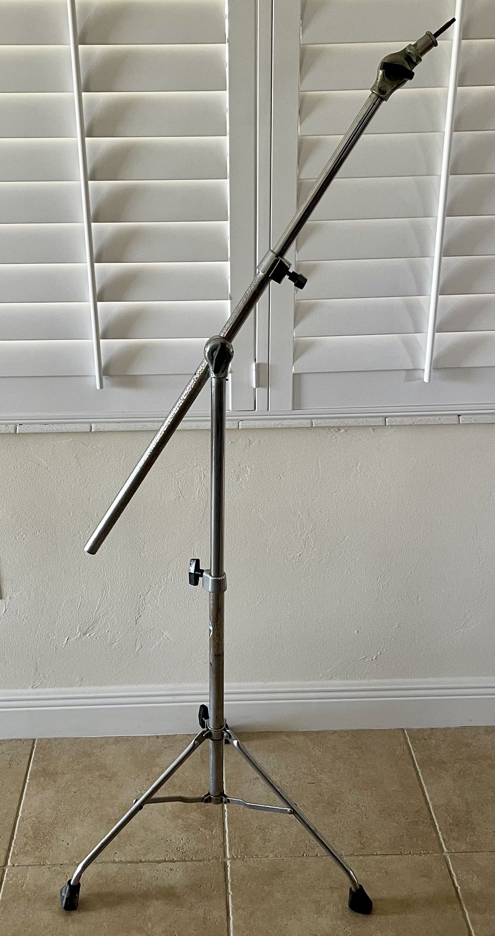 Vintage Early ‘70’s Ludwig Heavy Duty Adjustable Cymbal Stand