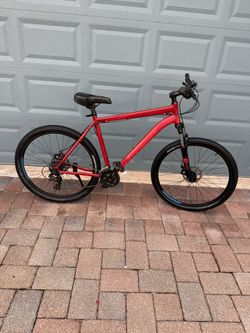 Fuji 27.5 inch wheel 21 speed mountain bike