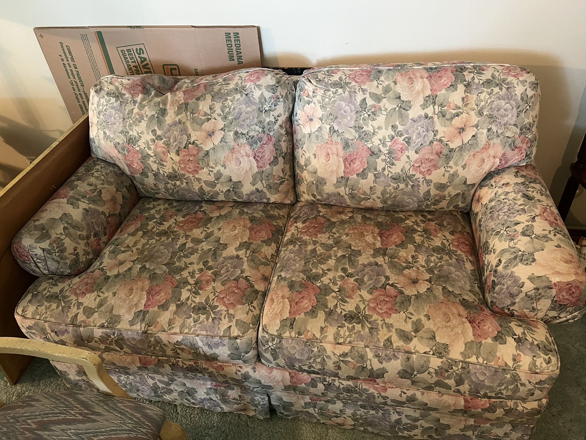 Floral Love Seat 