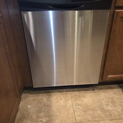 Whirlpool Dishwasher For Sale