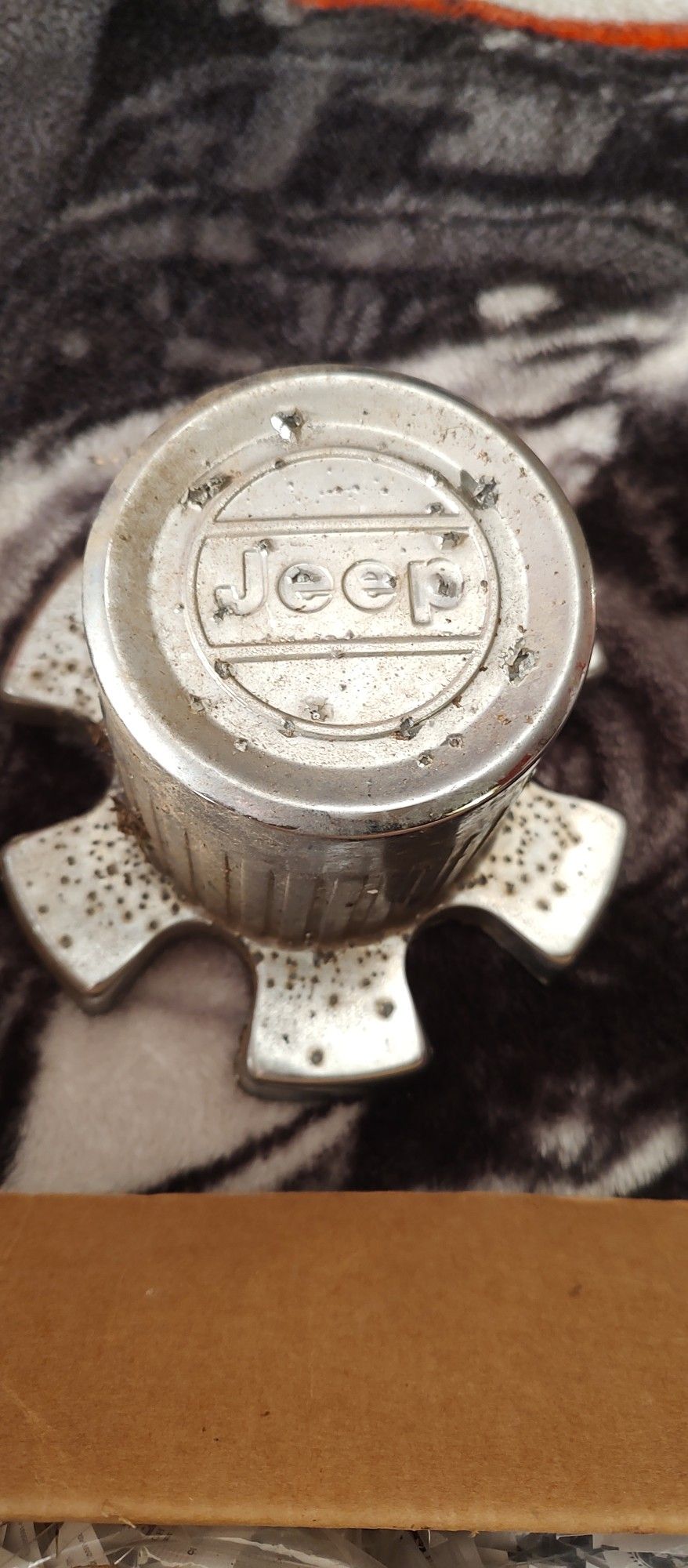Jeep OEM Wheel Center Rim Cap Hub Cover 6 Lug G
