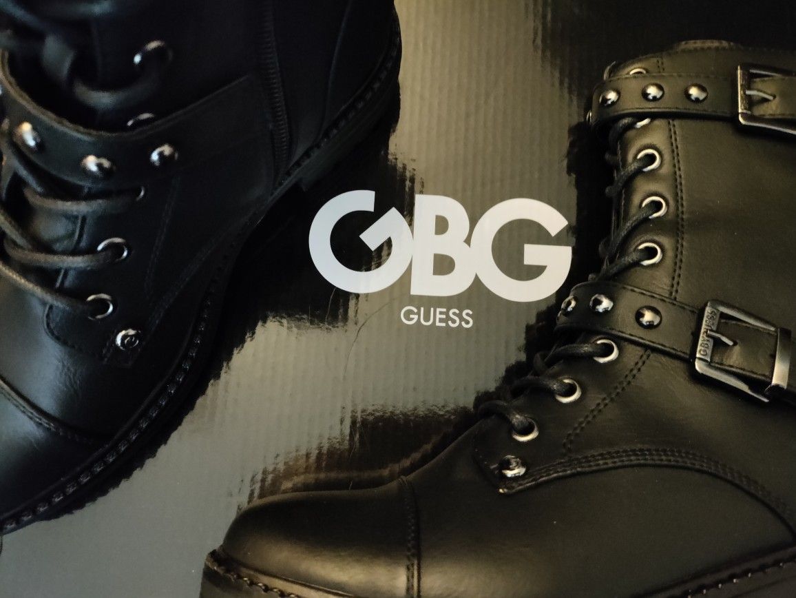  71/2 Guess Boots