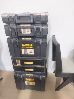 De Walt tool box set