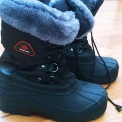 Snow boots young size 5