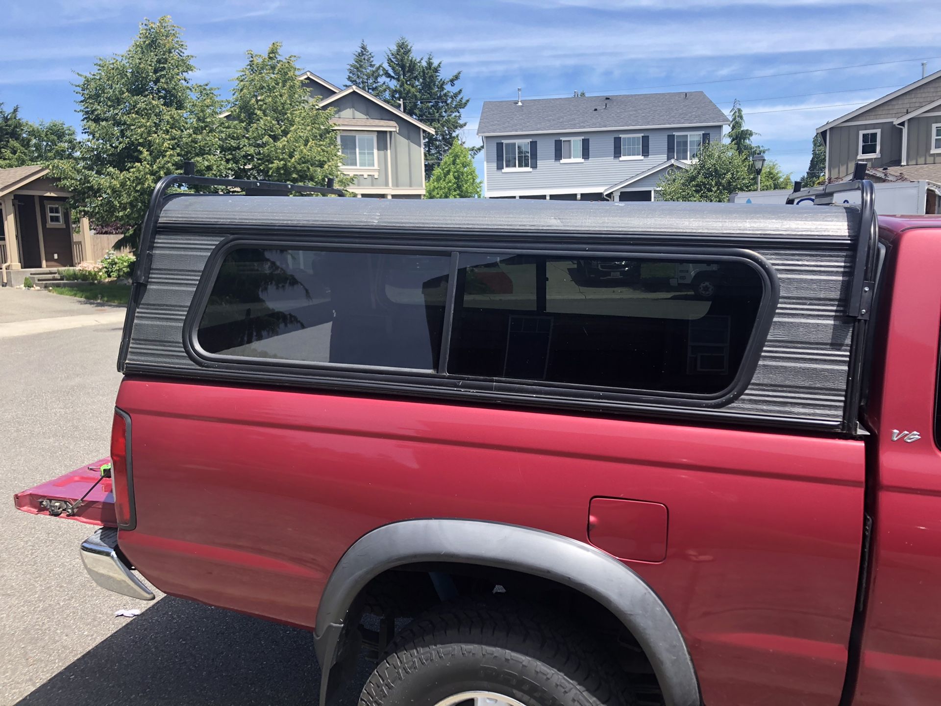 Aluminum truck canopy for Sale in Bonney Lake, WA OfferUp