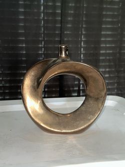 Decorative vase