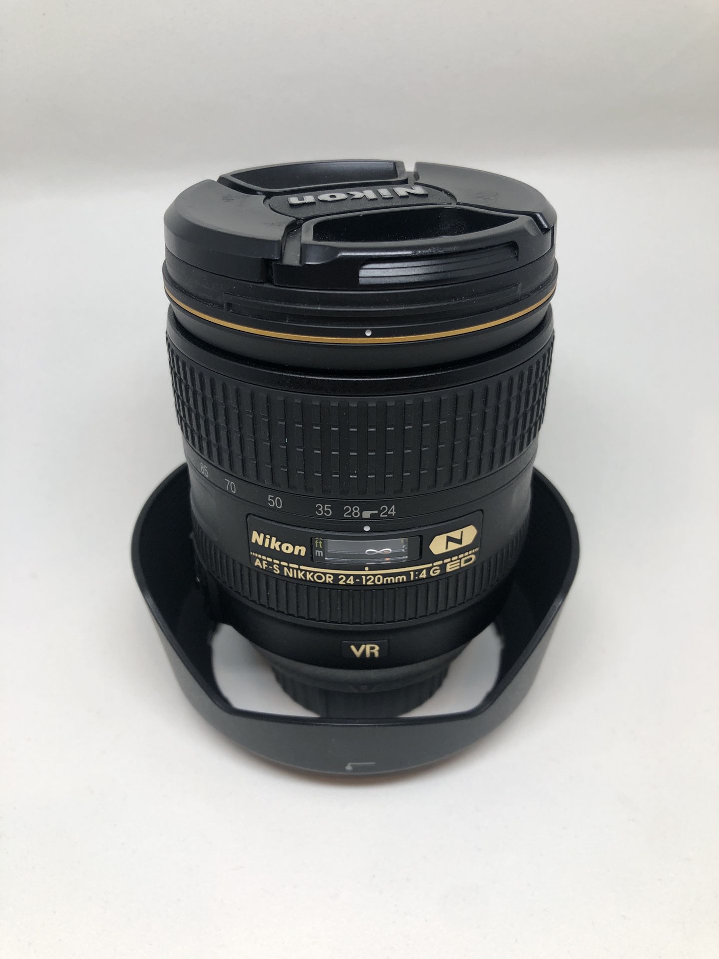 Nikon 24-120 f/4 Zoom Lens