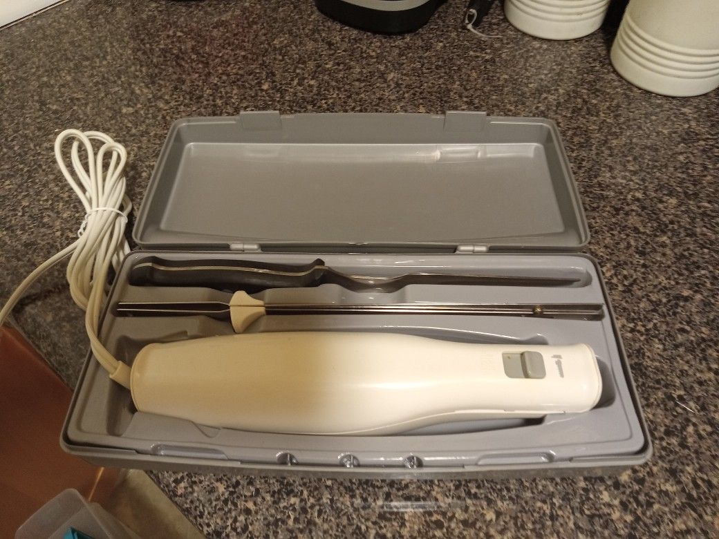 Brand New Knife Carver