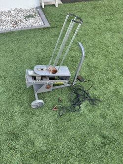 Champion Wheelybird Auto-Feed Electronic Trap, Metal Clay Target Thrower, Model 40909