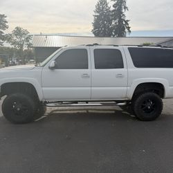 2004 Chevrolet Suburban