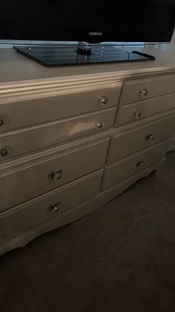 Long Dresser