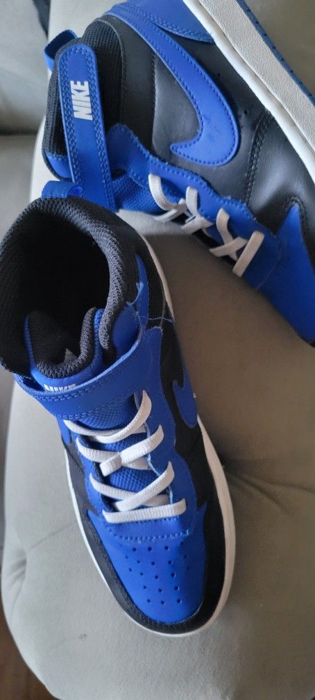 Boys High Top Nike