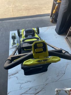 Ryobi 40V HP Brushless 20" Self-Propelled Lawn Mower only battery no charger