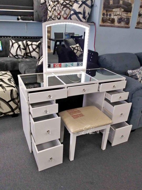 Louisa Vanity Set $10 Down Payment And Financing Available