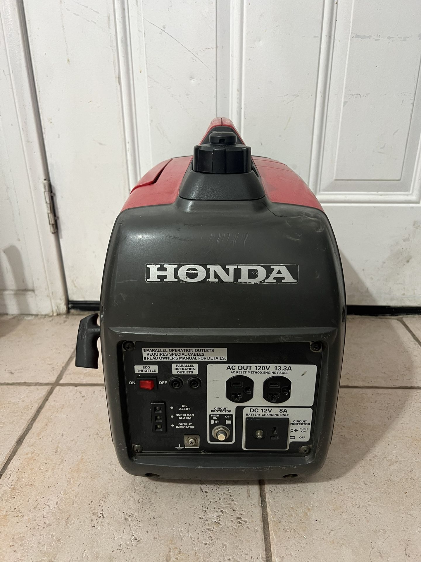 Honda EU2000i generator, Quiet, Good condition, Work perfectly 