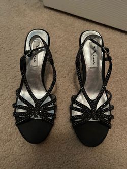 Nina Dress Shoes 6M Rhinestones