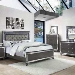 50% SALE Queen Size Bedroom Set 